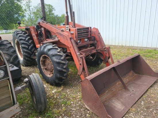 Hesston 980DT 4x4 w/Ldr