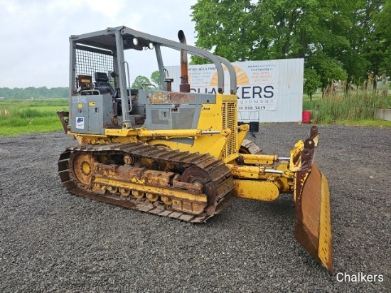 Komatsu D39E Dozer w/6 way Blade