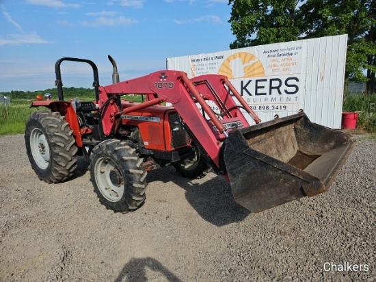 Massey Ferguson 471 4x4 w/Ldr