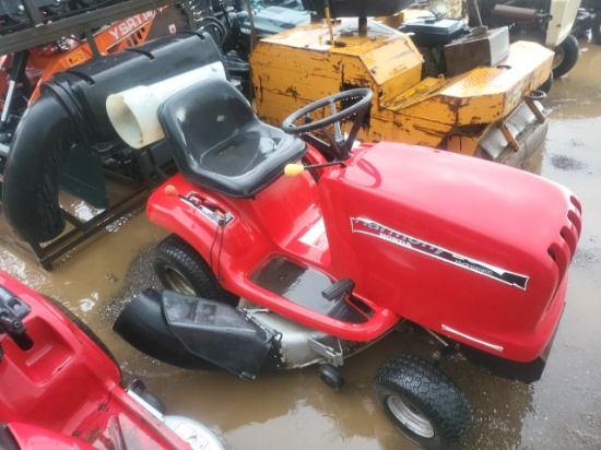 Honda Riding Mower w/Bagger