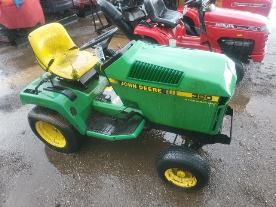John Deere 320 Riding Mower
