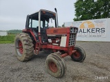 International 1586 2wd w/Cab