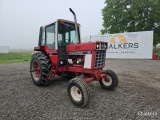 International 886 2wd w/Cab