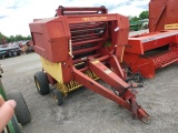 New Holland 848 Round Baler