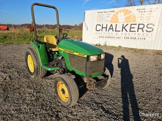 John Deere 4400 4x4 w/Belly Mower