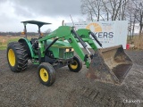 John Deere 5300 2wd w/Woods Loader