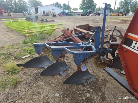 Massey Ferguson 14in. 3btm 3pt. Plow