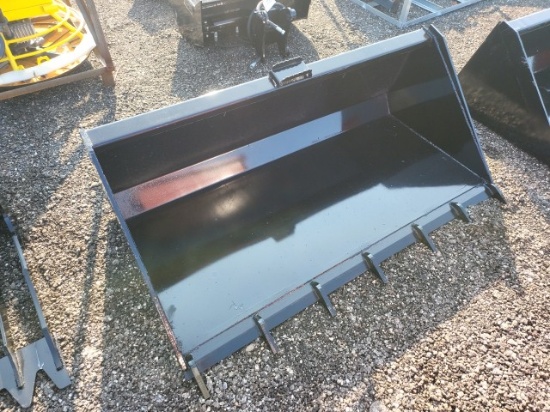 QT 66in. Bucket w/Teeth
