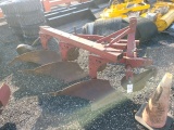 International 3btm. 3pt Plow