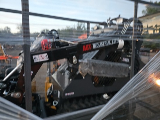 AGT Industrial KTT23 Mini Skidsteer