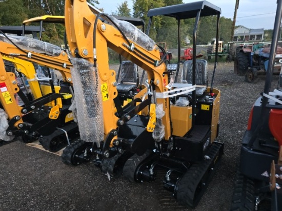 AGT Industrial H12R Mini Excavator