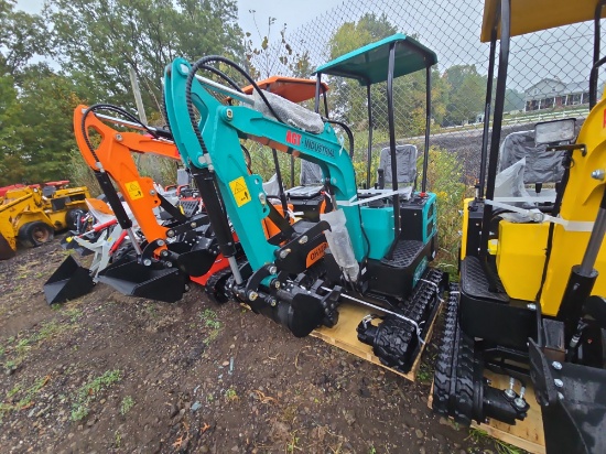 AGT QH12R Mini Excavator
