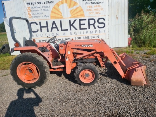 Kubota L3300 4x4 w/Ldr
