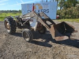 David Brown 880 2wd w/Ldr