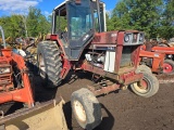 International 1486 2wd w/Cab