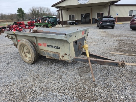 New Idea 3609 PTO Manure Spreader