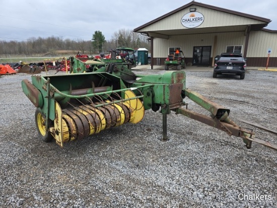 John Deere 24T Square Baler