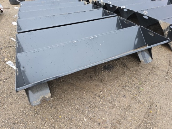 90in. Cattle Feeder