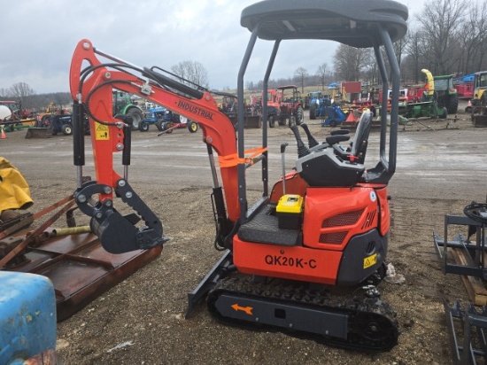 AGT QK20K-C Excavator