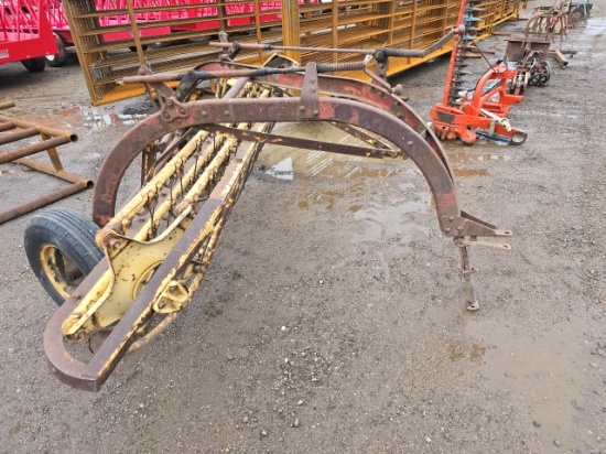 New Holland 256 Rake