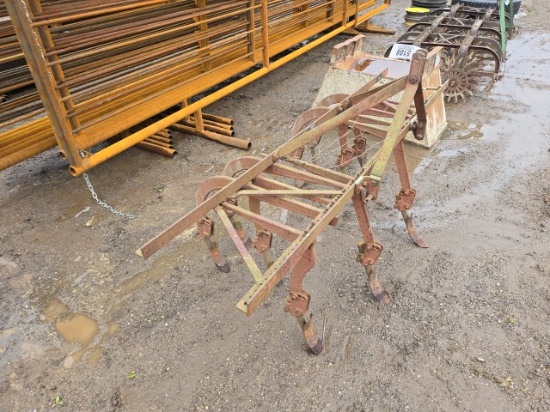 Stiff Shank 3pt. 2 row Cultivator