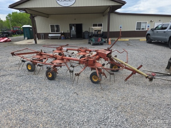 New Holland 169 6 basket Tedder