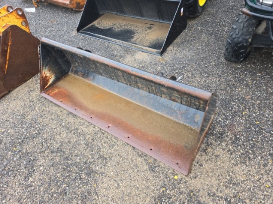 New Holland Pin ON Loader Bucket