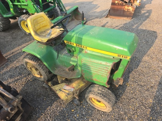 John Deere 212 Riding Mower