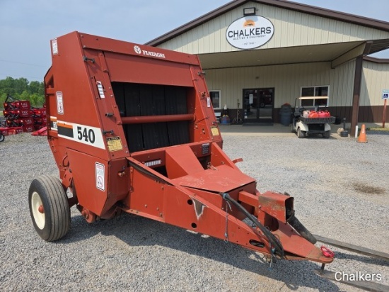 Hesston 540 Round Baler