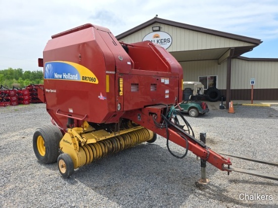 New Holland BR7060 Round Baler w/Net