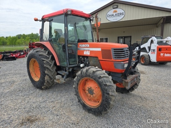 Kubota M8200 4x4 w/Cab