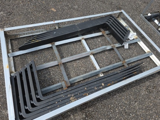 Set of 60in. Pallet Forks (2)