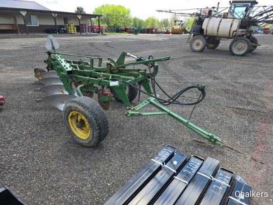 John Deere 4btm. Pull Plow