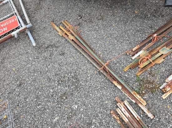 (5) Tee Posts for 1 Money