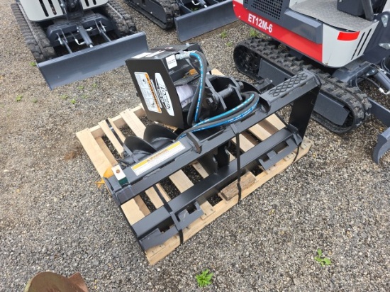 Lowe 750 QT Post Hole Digger