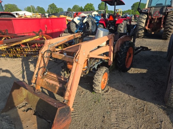 Kubota L185 4x4 w/Kelly 3pt. Backhoe