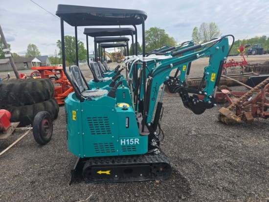 AGT H15R Mini Excavator