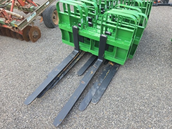 HLA QT Pallet Forks (JOHN DEERE HOOKUP)