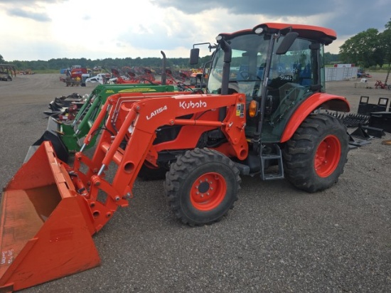 2021 Kubota M4-071 4x4 w/Cab/Ldr