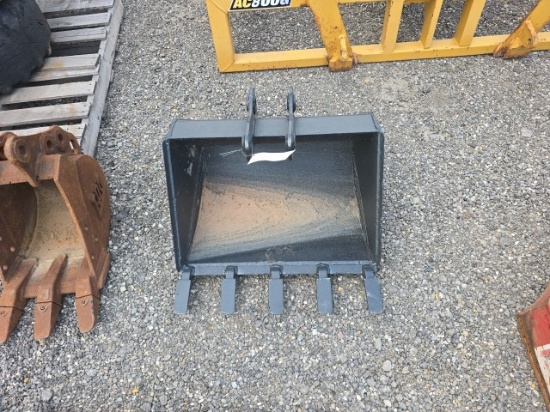 UNUSED Backhoe Bucket