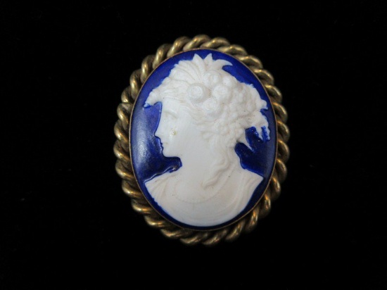 Vintage Hand Painted Cameo. Pin is Broke on the Back