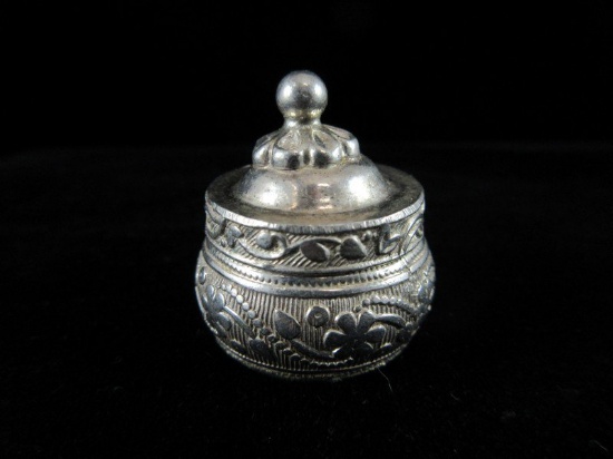 Small Silver Trinket Box with lid 925 or 800 silver maybe 850?
