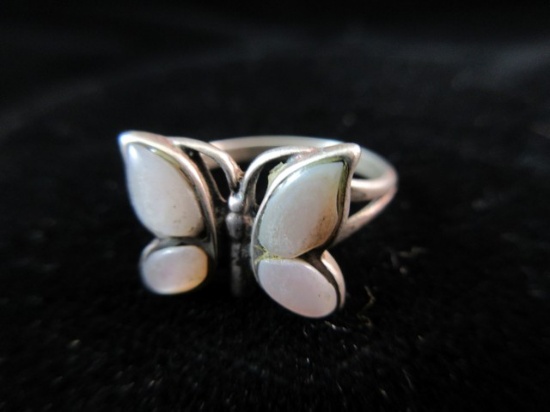 Mother of Pearl Sterling Silver Vintage Ring