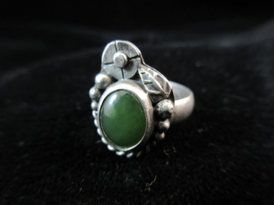 Green Center Stone Sterling Silver Vintage Ring