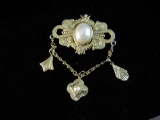 Vintage Dangle Broach