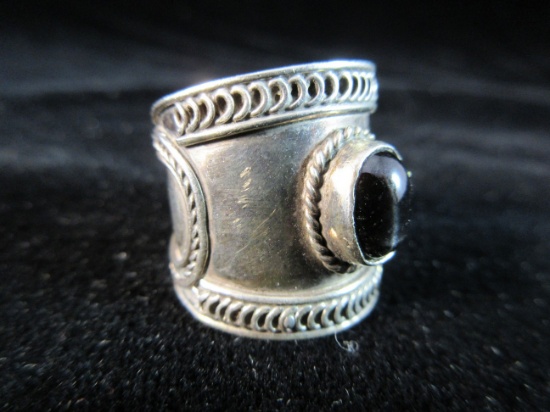 Vintage Sterling Silver Black Onyx Stone Ring