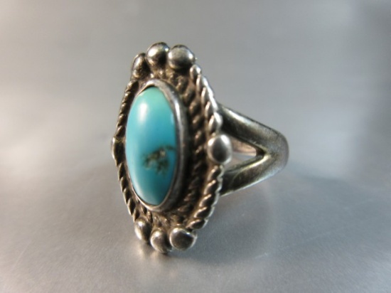 Vintage Sterling Silver Turquoise Stone Set Ring