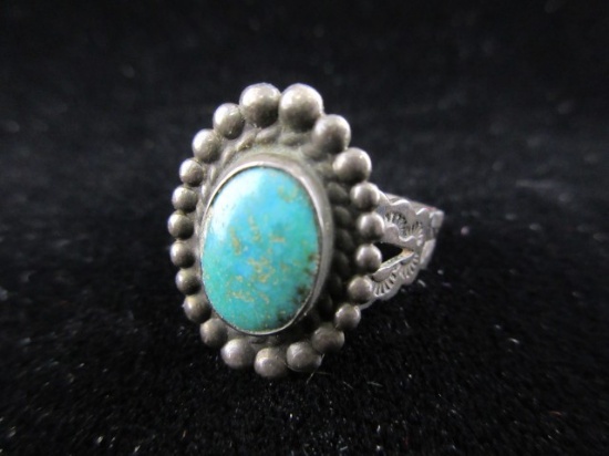 Vintage Native American Sterling Silver Turquoise Stone Ring