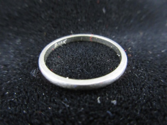 14K White Gold Band Style Ring