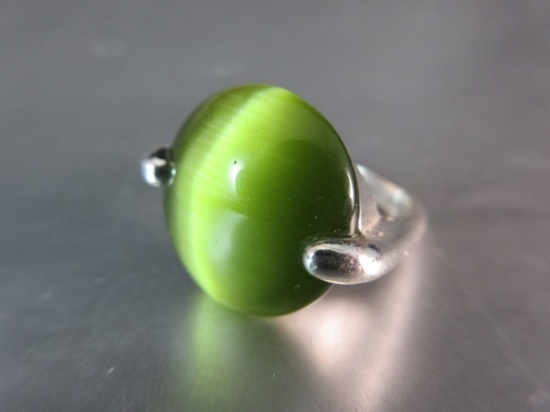 Large Green Lindy Type Center Stone Ring